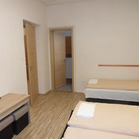 Bed & Breakfast Aba Panzio